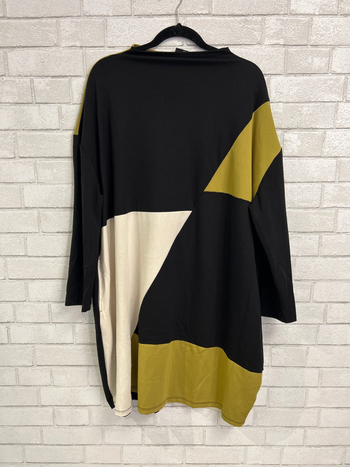 Blk/Wht/Lime Colorblock Tunic - Lisa Bayne
