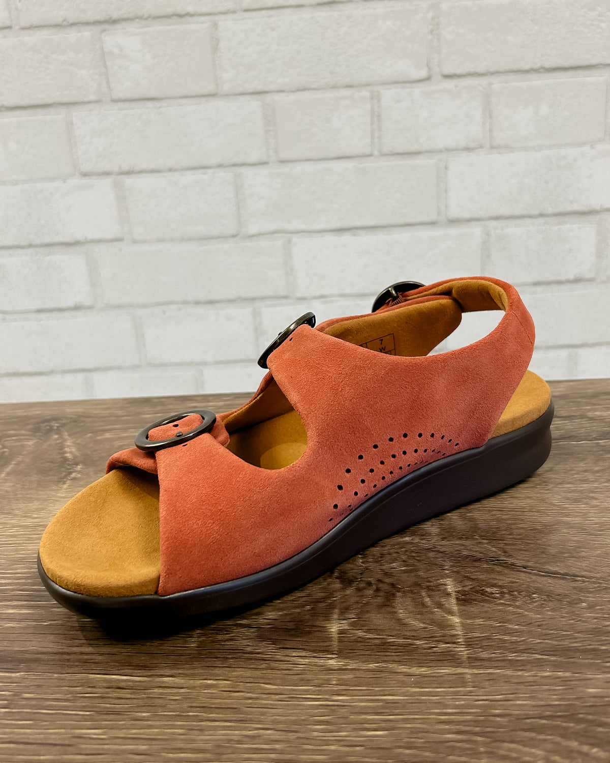 Relaxed Sandal | Rust | Wide Width