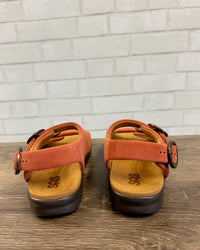 Relaxed Sandal | Rust | Wide Width