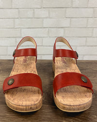 Marta Sandal | Garnet