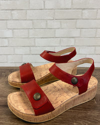 Marta Sandal | Garnet