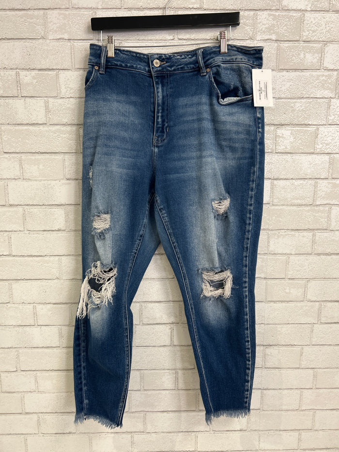 Distressed Jeans - KanCan