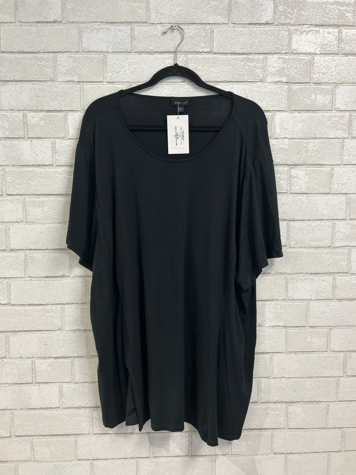 Black Scoop T-Shirt - J.Jill