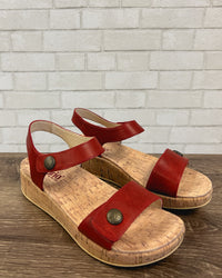 Marta Sandal | Garnet