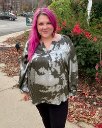 Metallic V-Notched Top | Olive