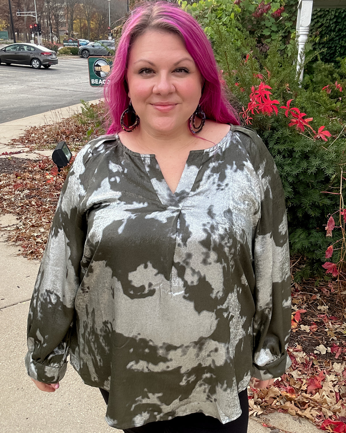 Metallic V-Notched Top | Olive