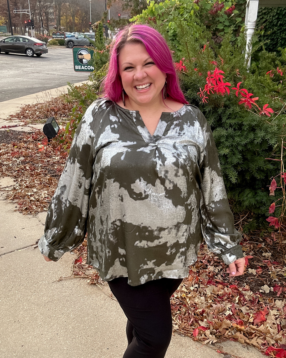 Metallic V-Notched Top | Olive