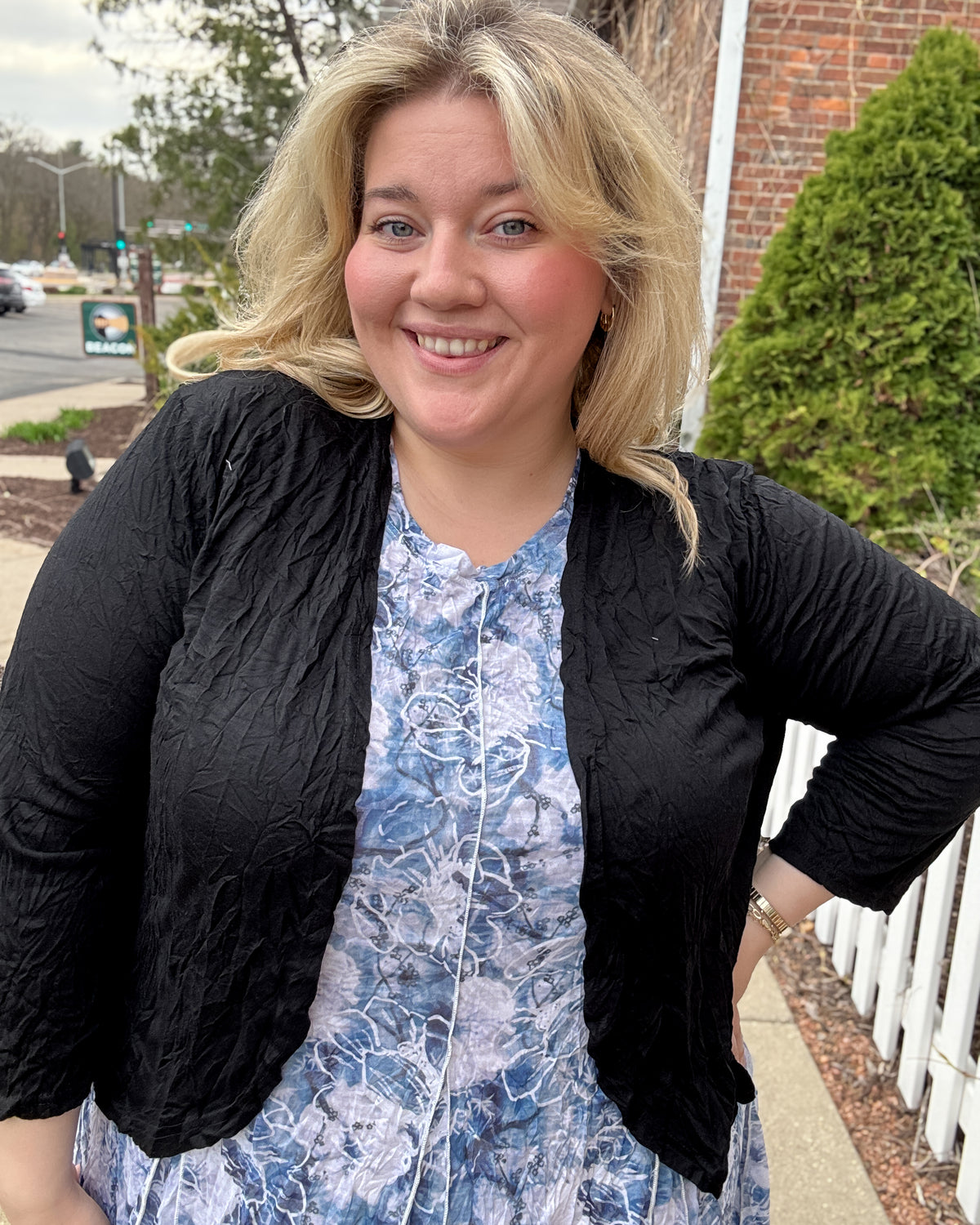 Crinkle Short Cardigan | Black