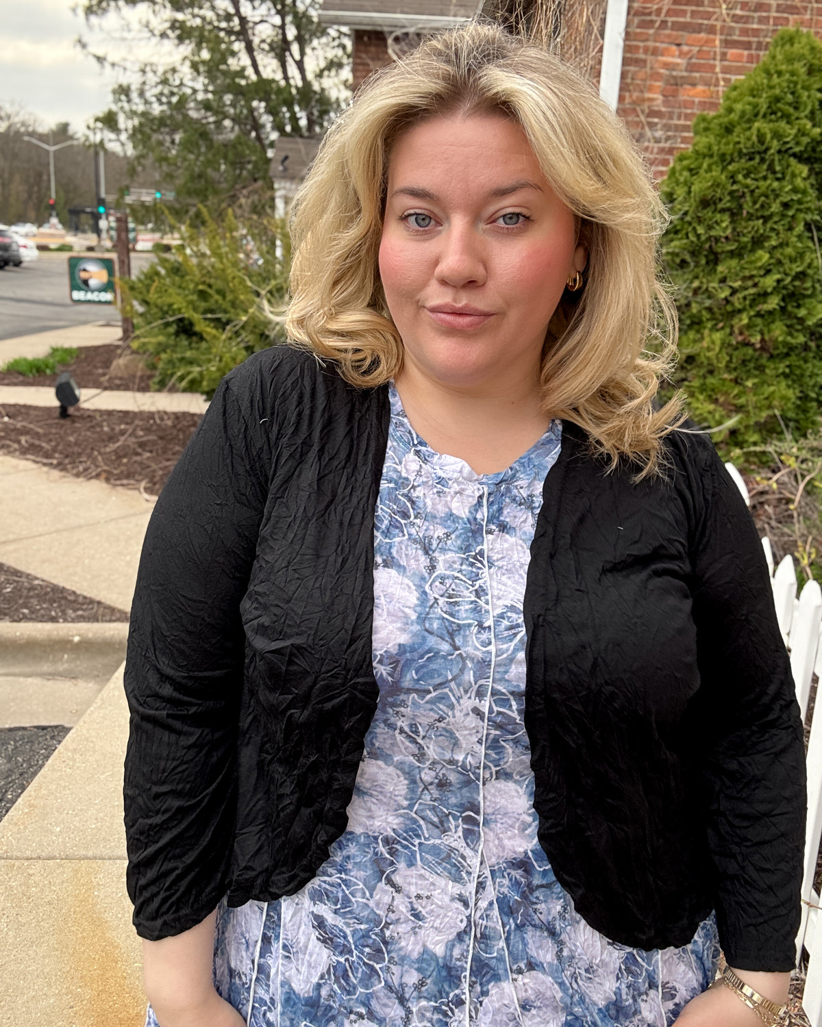 Crinkle Short Cardigan | Black