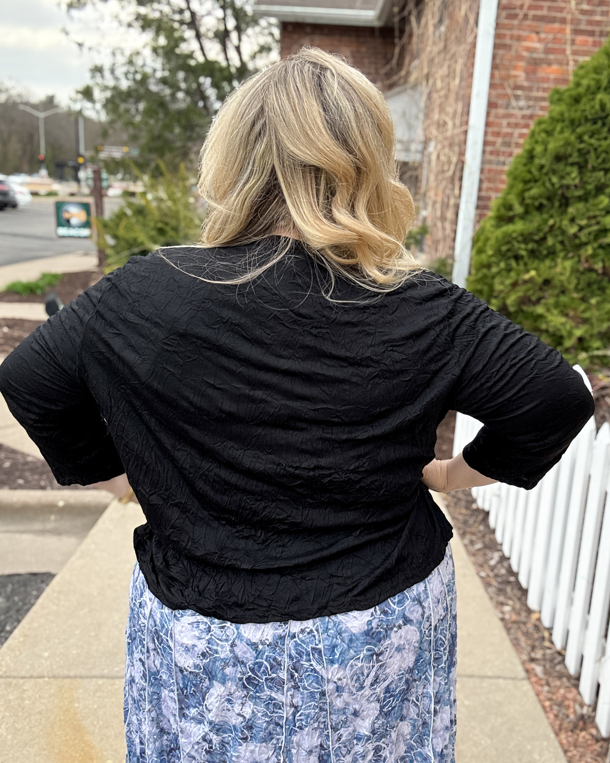 Crinkle Short Cardigan | Black