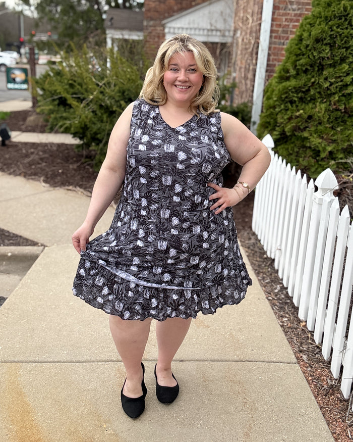 Crinkle Tank Tiered Dress | Black Leaf