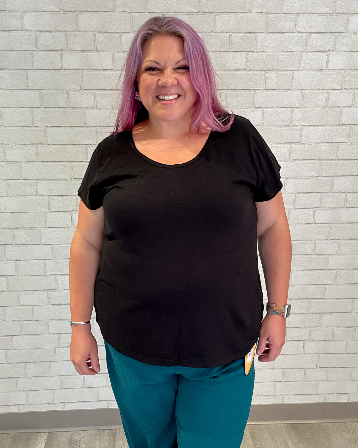 Vintage Scoop Neck T | Black