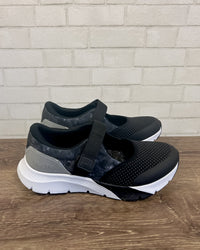 Atlis | Black
