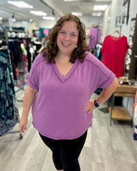 Urban Ribbed Hi-Low V-Neck Top | Light Plum