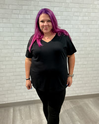 V-Neck Boyfriend Tee | Black