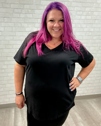 V-Neck Boyfriend Tee | Black