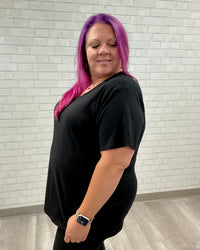 V-Neck Boyfriend Tee | Black