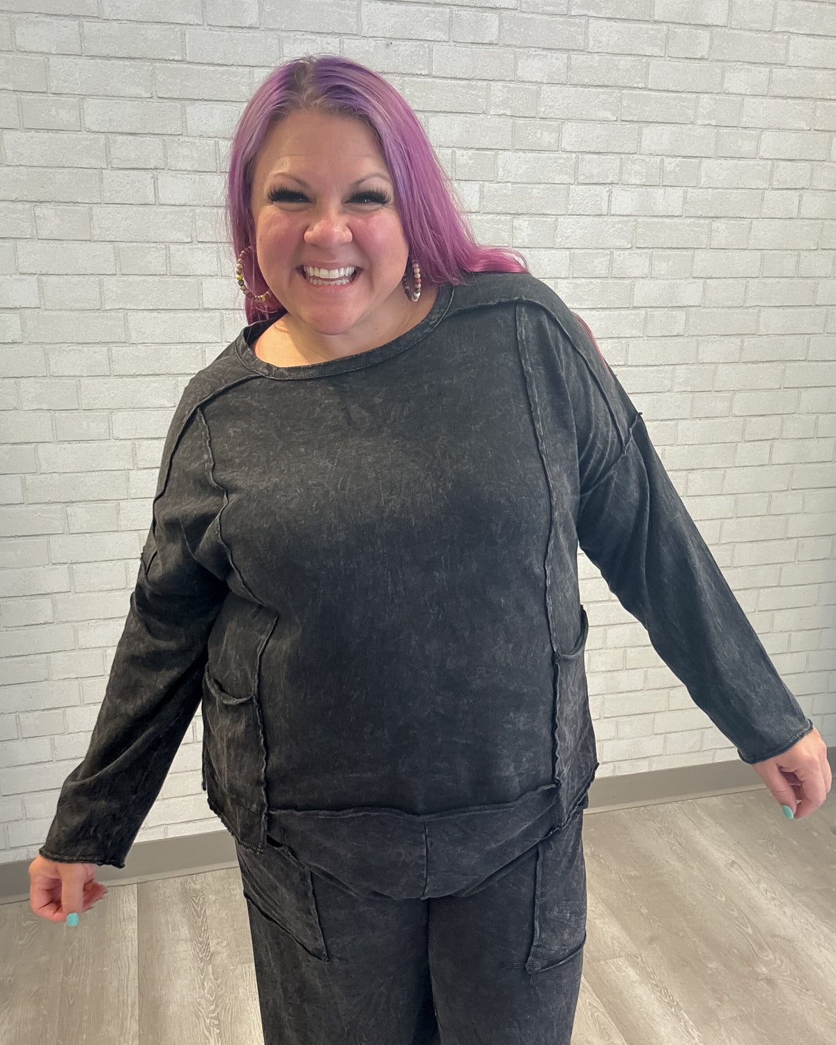 Mineral Wash Pocket Top | Black