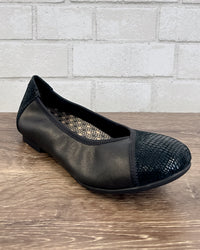 Nairobi Ballet in Black Lizard - Wide Width!