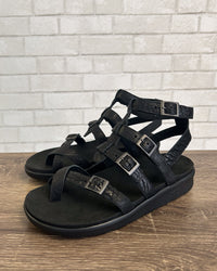 Aria LX | Bison | Wide Width