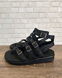 Aria LX | Bison | Wide Width