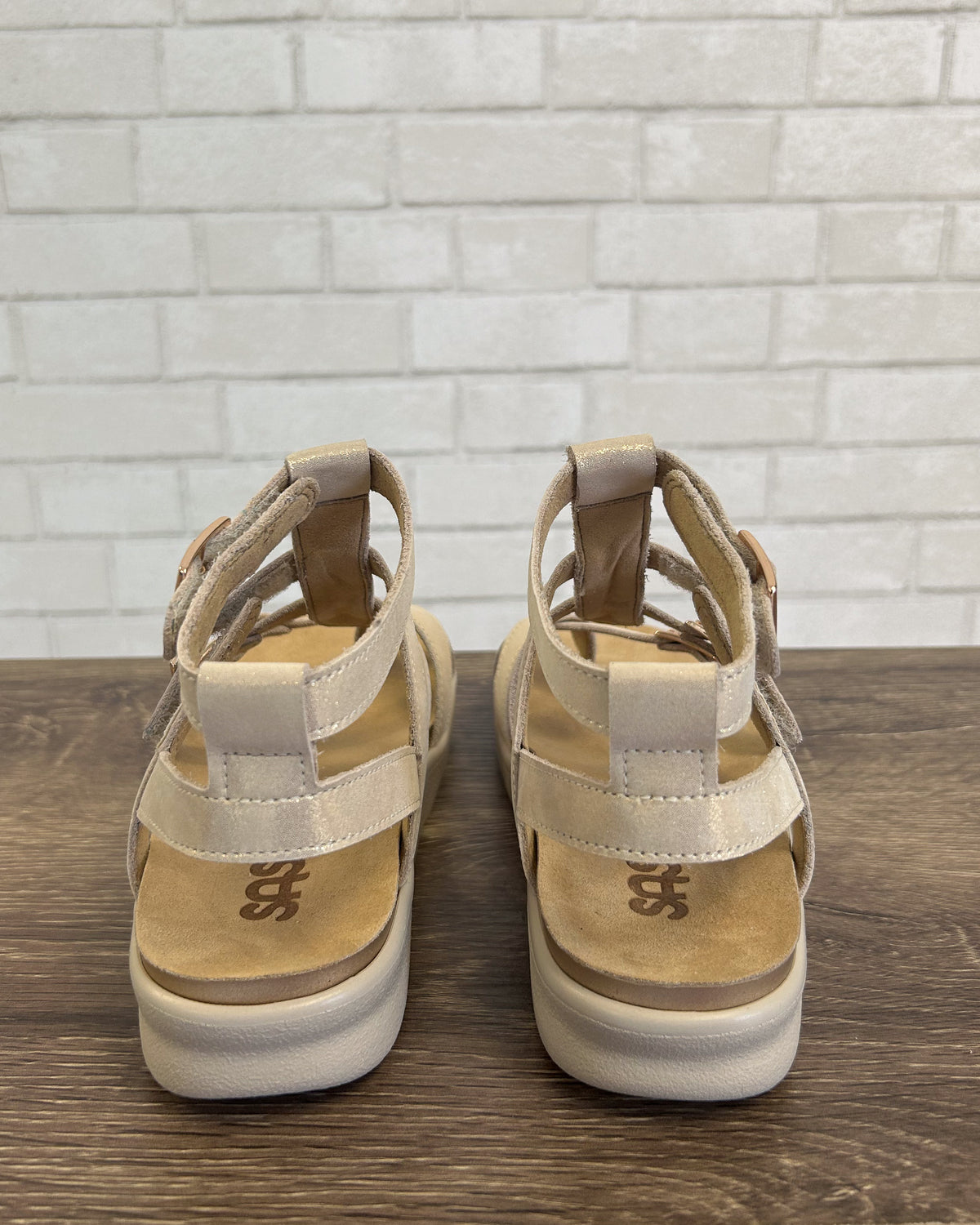 Aria | Soft Gold | Wide Width