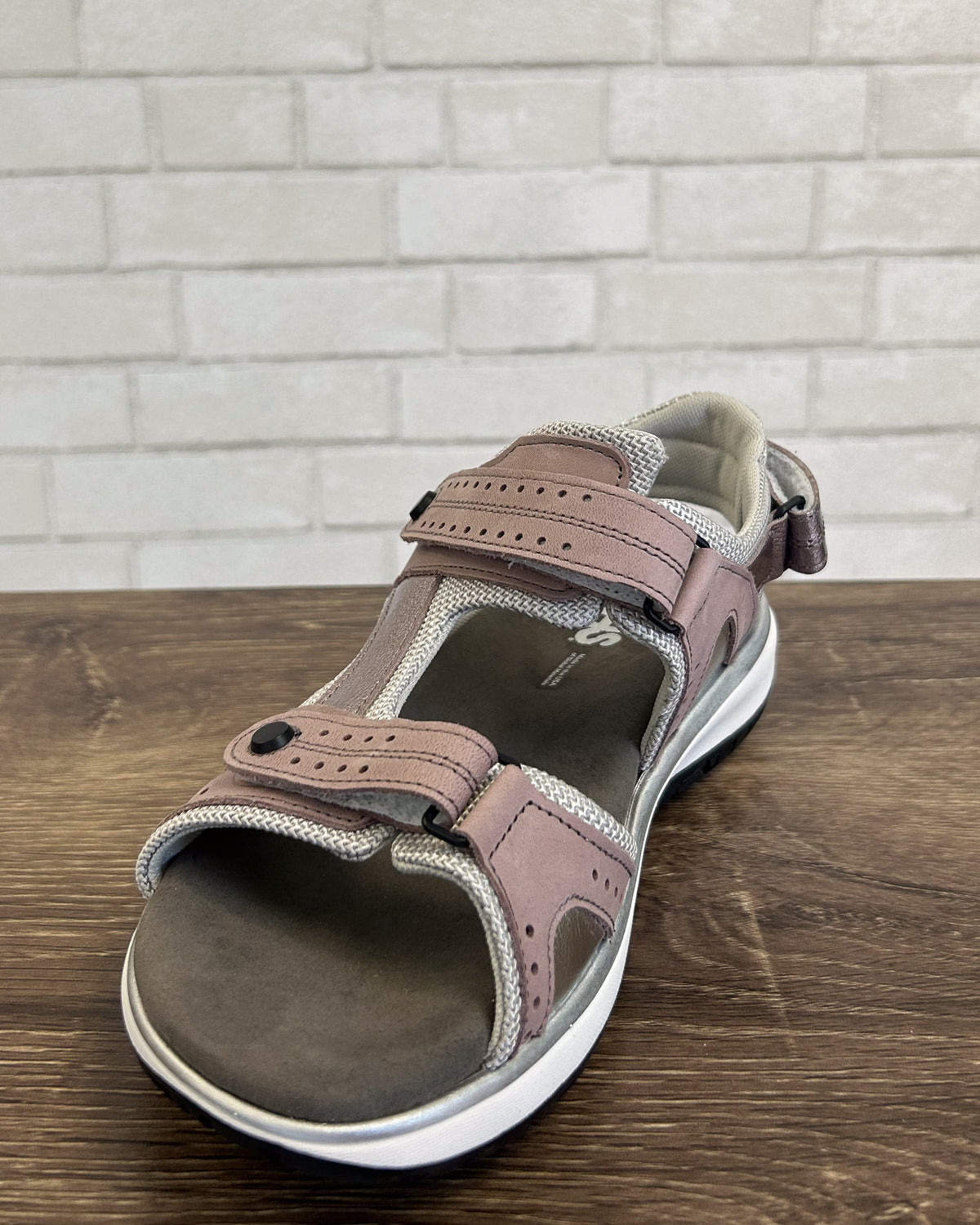 Embark Sport Sandal | Wisteria | Wide Width
