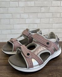 Embark Sport Sandal | Wisteria | Wide Width