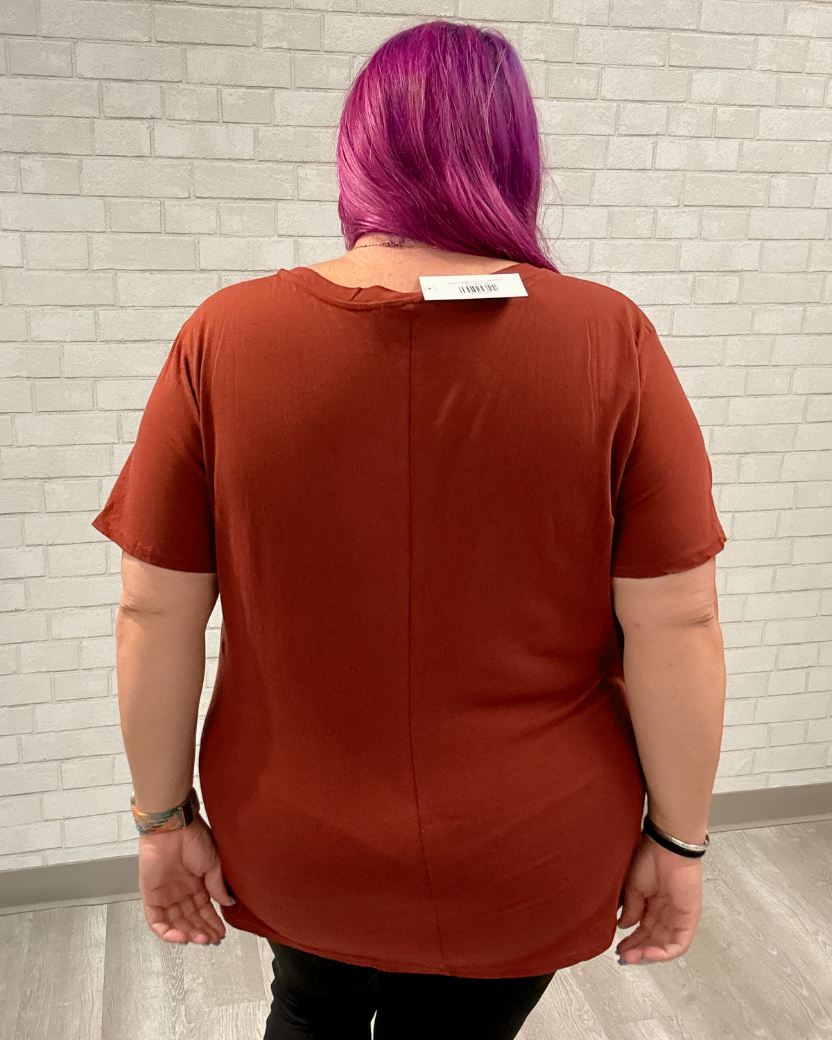 V-Neck Boyfriend Tee | Dark Rust