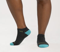 Women's Solid Midweight No Show Socks