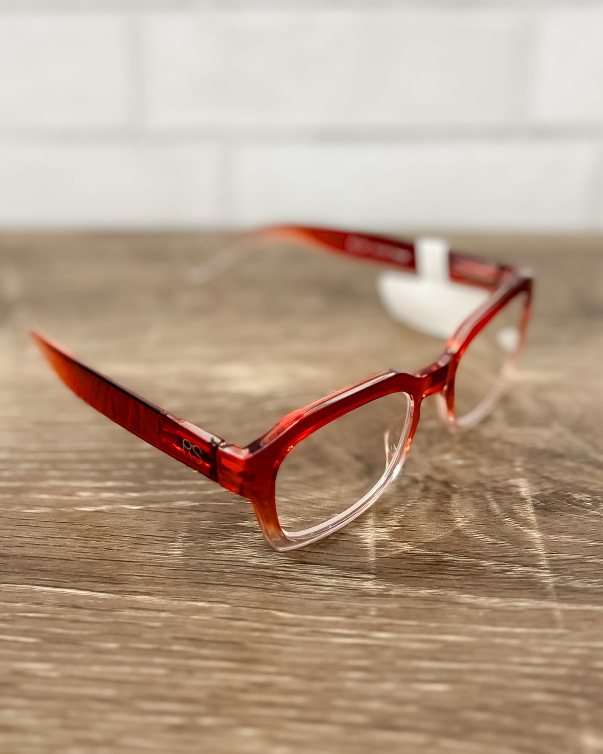 Red Ombre Readers - RS1167