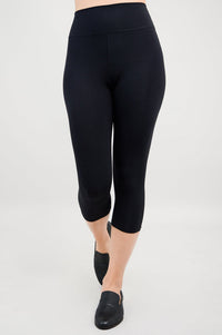 Riley Bamboo Capri Legging | Black