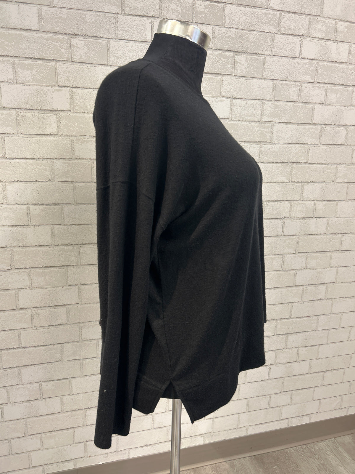 Black Sweater - Lucky Brand