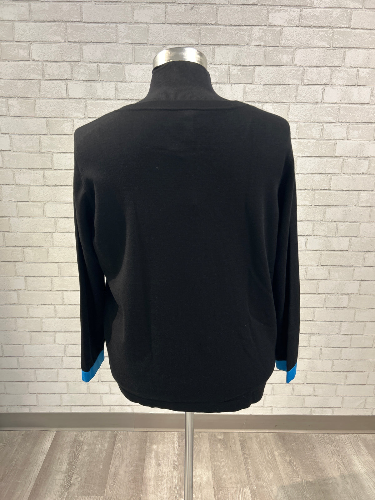 NWT Blue/Black/White Colorblock Sweater - Ulla Popken