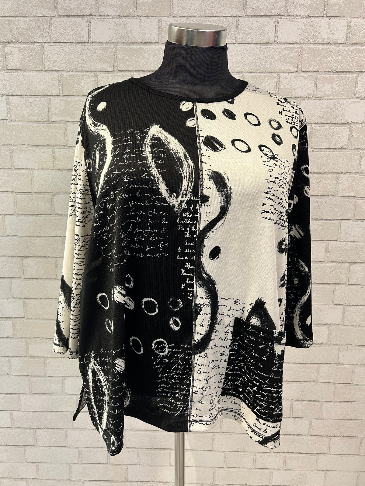 Black & White Printed/Colorblock Top