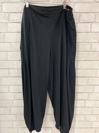 Black Lantern Pants - Nyah