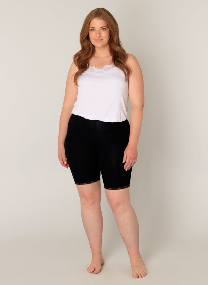 Ava Lace Trim Shorts