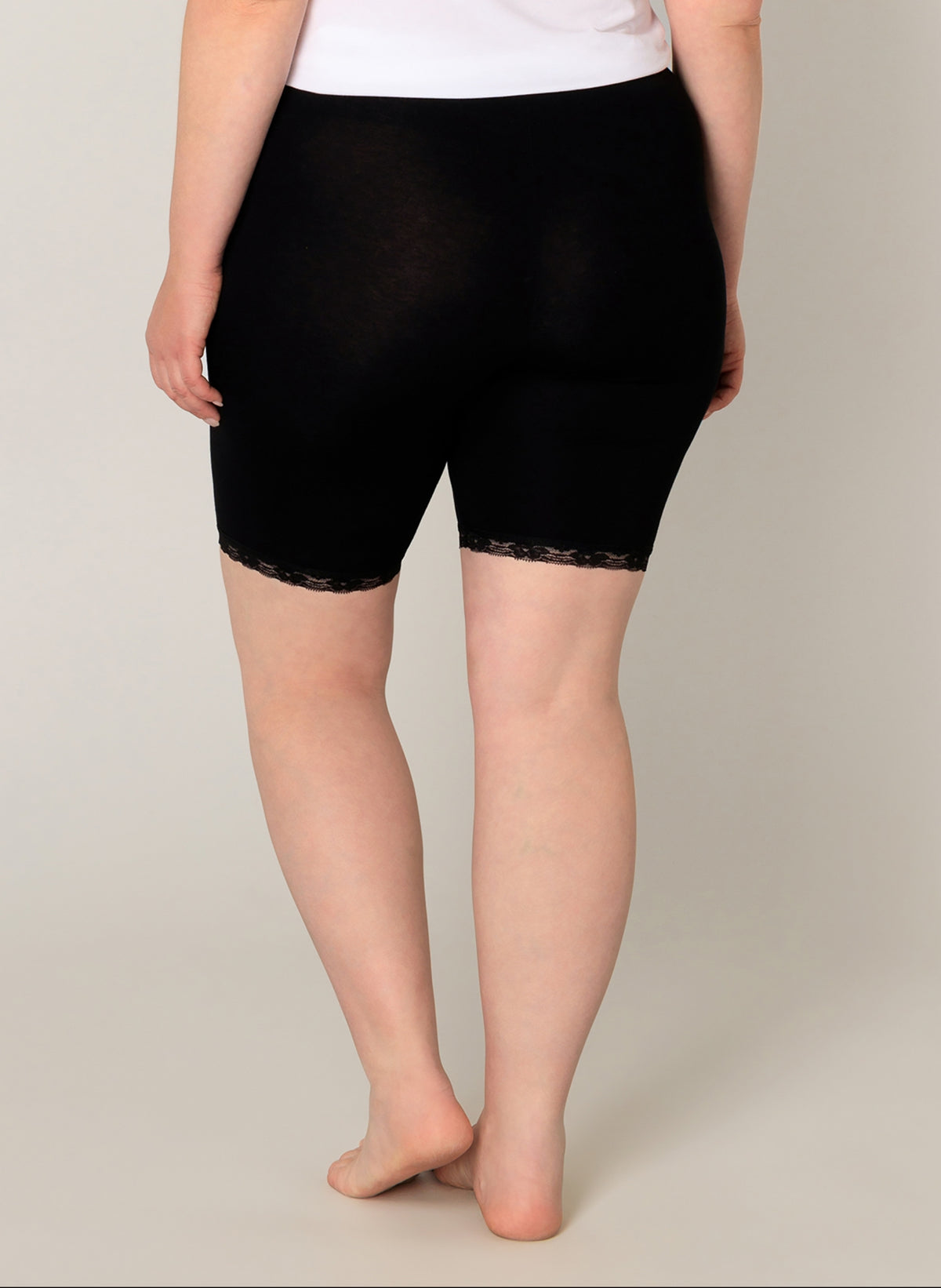 Ava Lace Trim Shorts