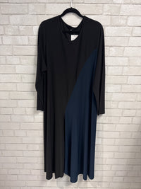 Black/Navy Dress - Sun Kim
