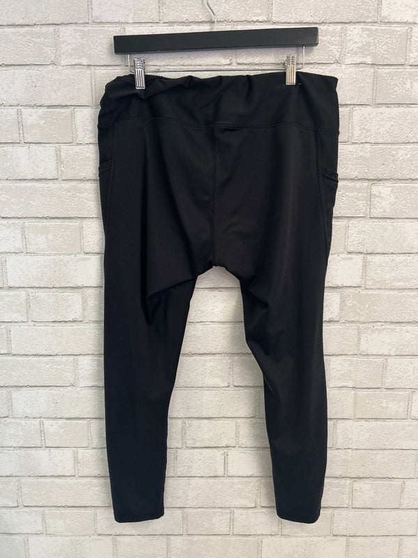 Black Pocket Leggings - Danskin