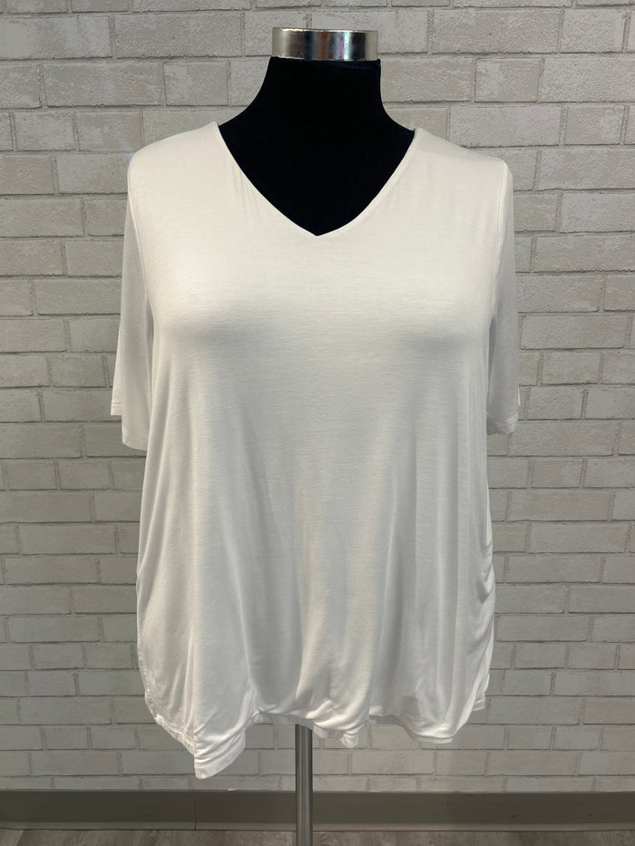 White V-Neck - Yesta