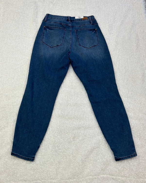 Unique Vintage Plus Size Heart Buttoned Denim High Waist Ginger Jeans