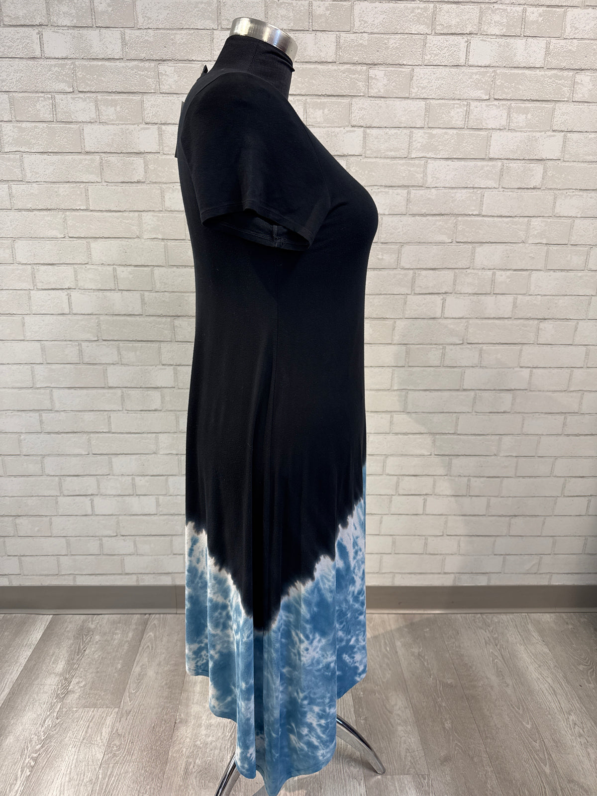 Black/Blue Tie Dye Hem Dress - karen Kane