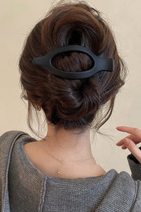 Oval Lay Flat Hair Claw Clip