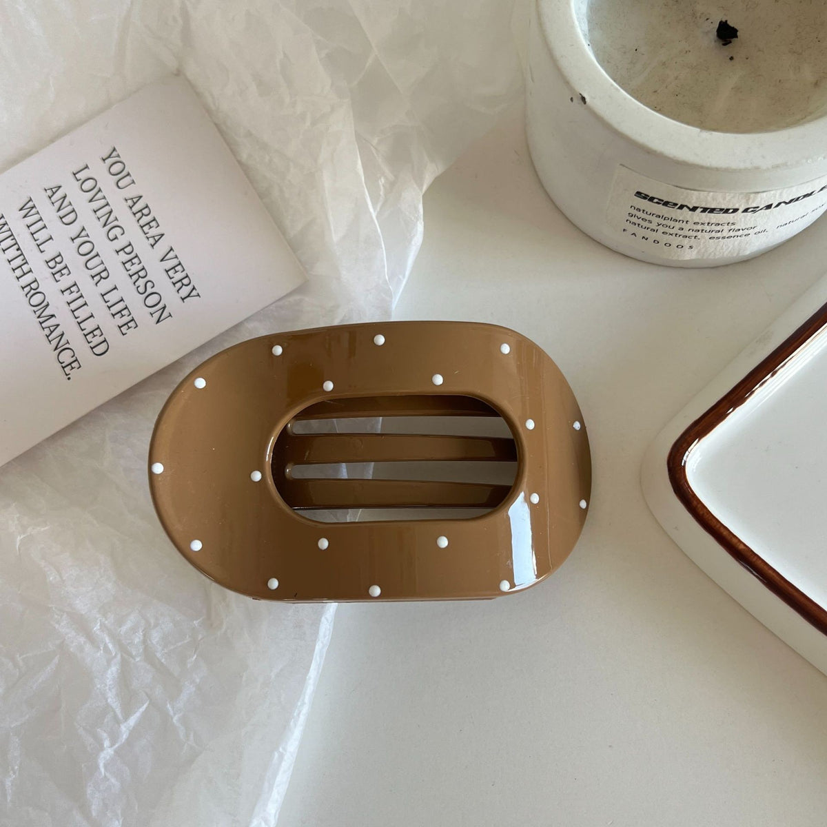 Jumbo Lay Flat Oval Hair Claw Clip