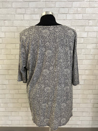 Black & White Paisley Tee - PureJill