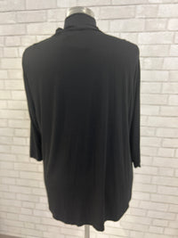 Black V-Neck Top - Alembika