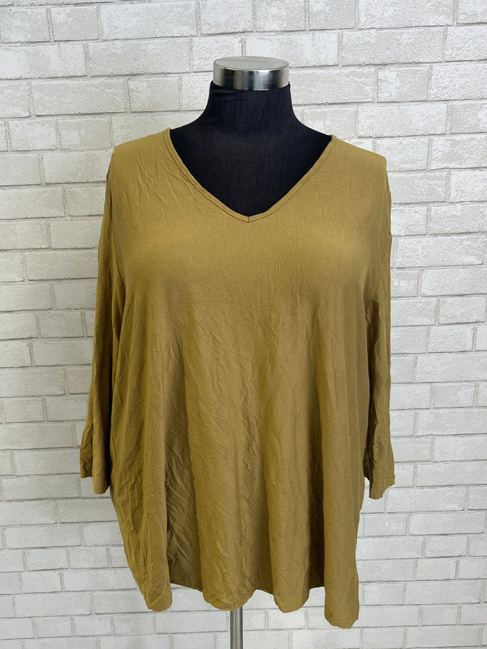 Wasabi Crinkle V-Neck Top - Kozan