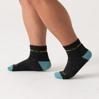 Women's Single Stripe Cushioned Quarter Socks