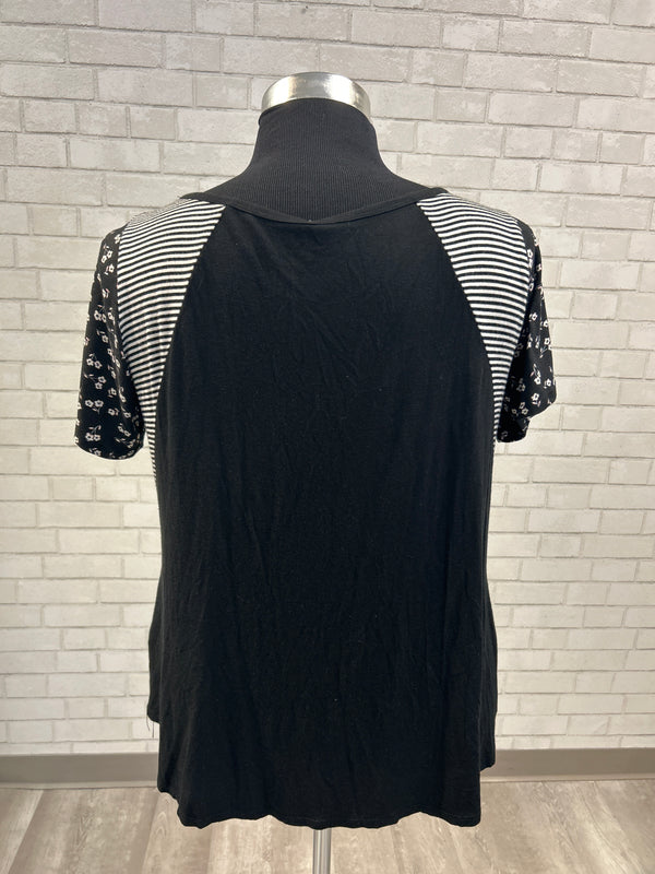 Black Stripe & Floral Tee - Emerald